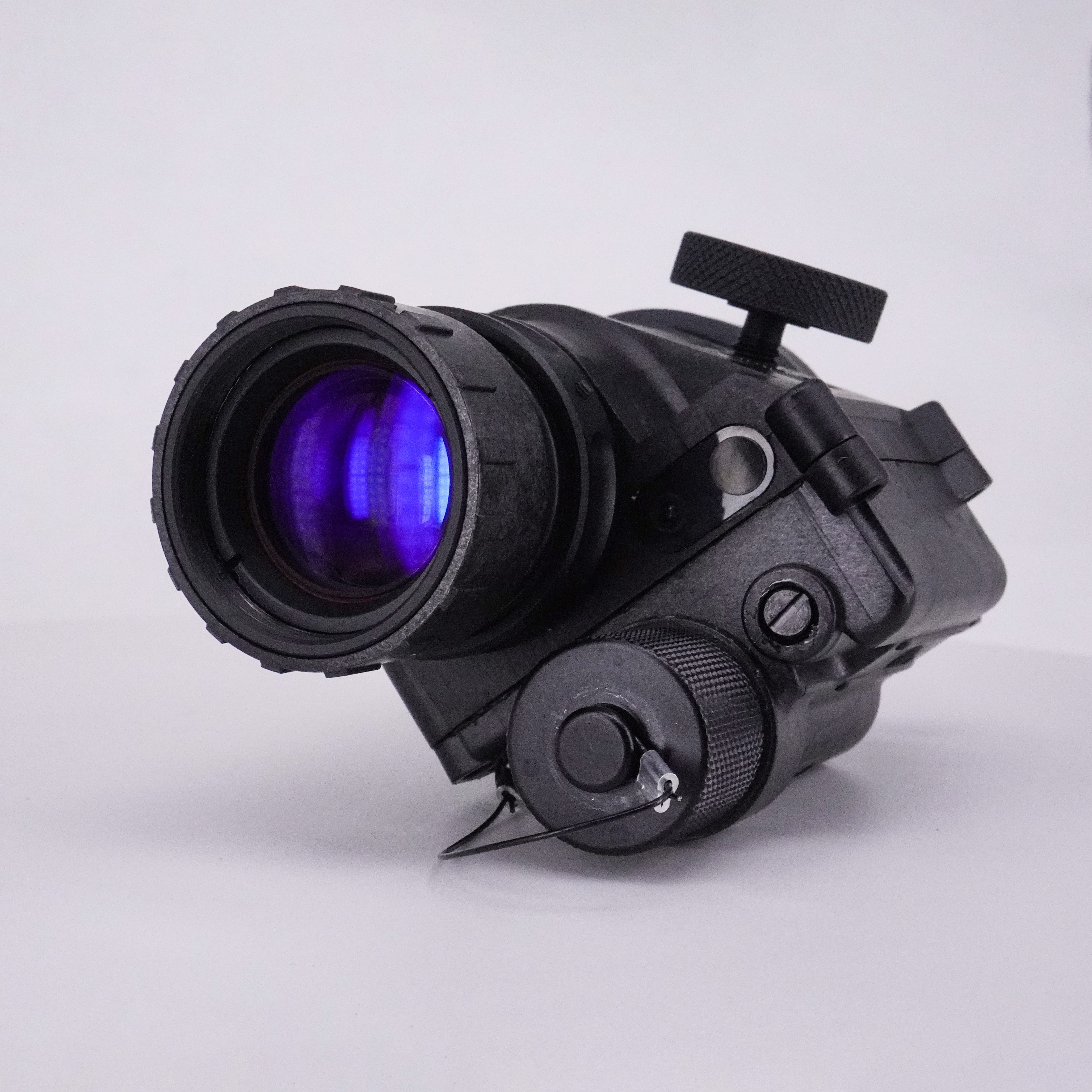 High-Sensitive 40° 1X PVS14 Ni - Monocular Night Vision のレビューと価格